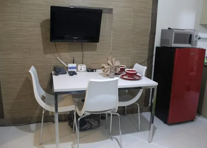Chateau Elysee A13 Near Resto And Sm Mall/airport Apartamento